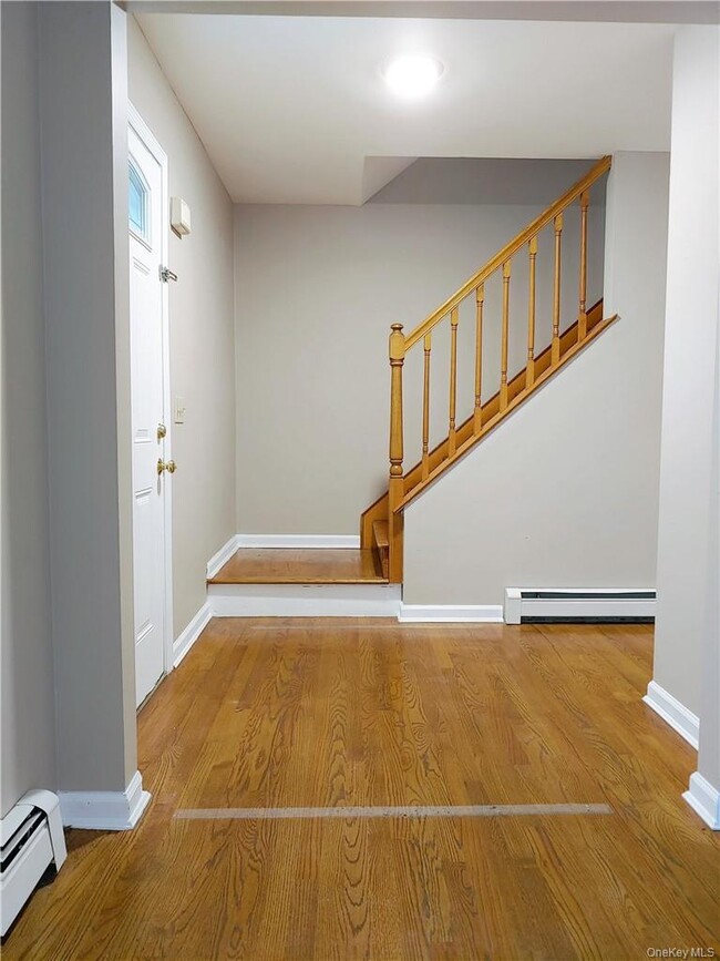 3 Teneyck Ave Unit B