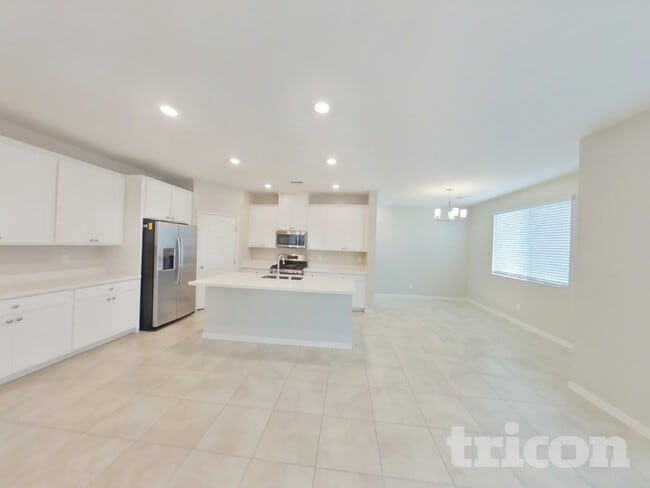 Photo - 2831 Lindsey Spgs St