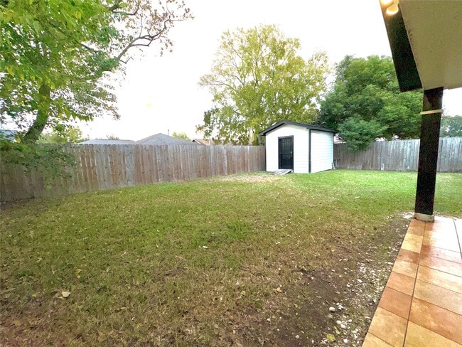 Photo - 2134 Rainy River Dr