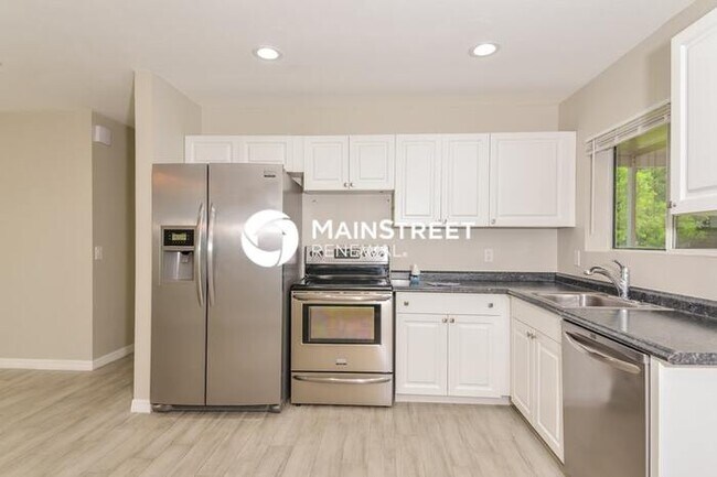 Photo - 4 Bedroom Pet-Friendly Home in NORTH PORT, FL with Main Street Renewal