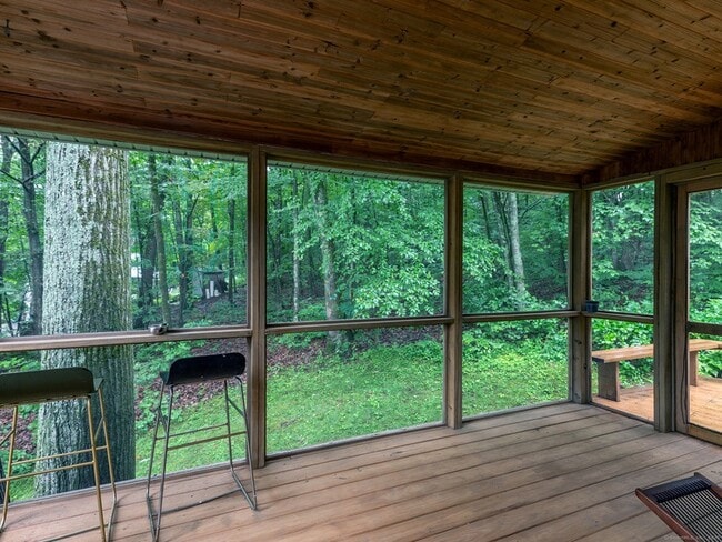 Photo - 7 Owls Nest Ln