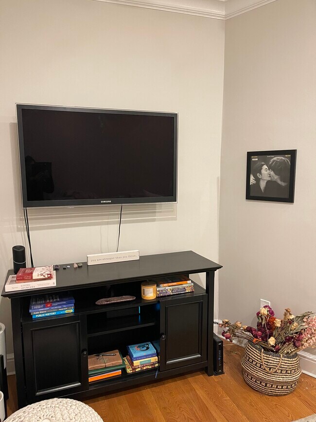 TV Area - 18 Garden St Unit 1