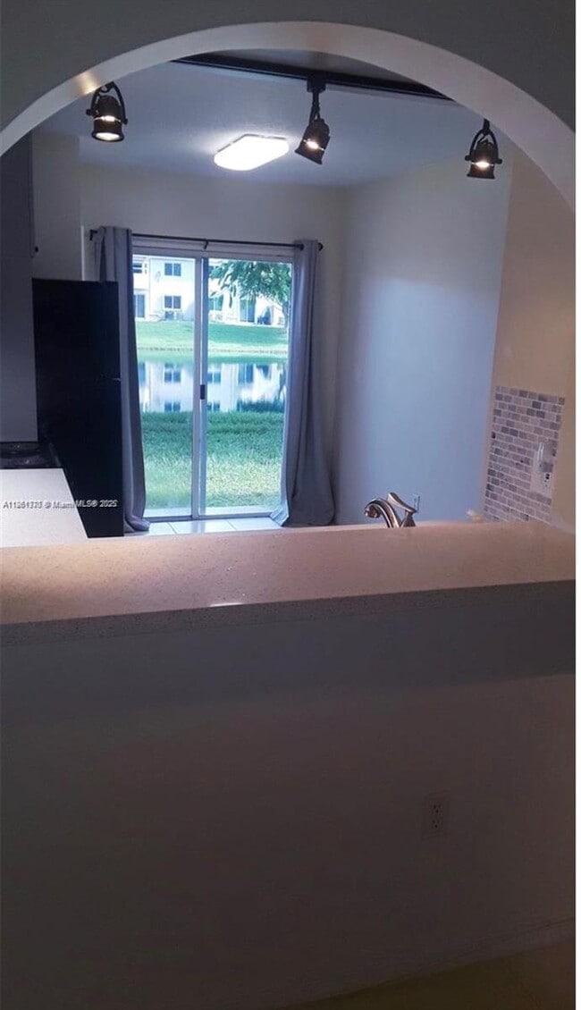 Photo - 1261 SE 28th Ct Unit 103