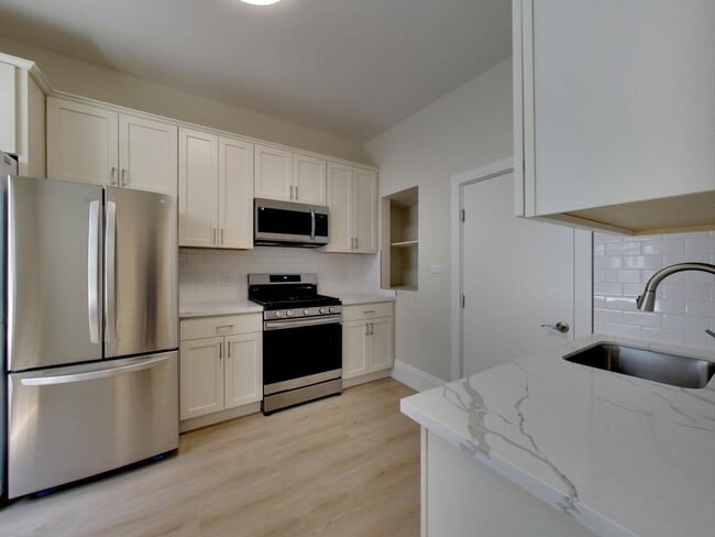 Photo - 1367 Grant Ave Unit 4