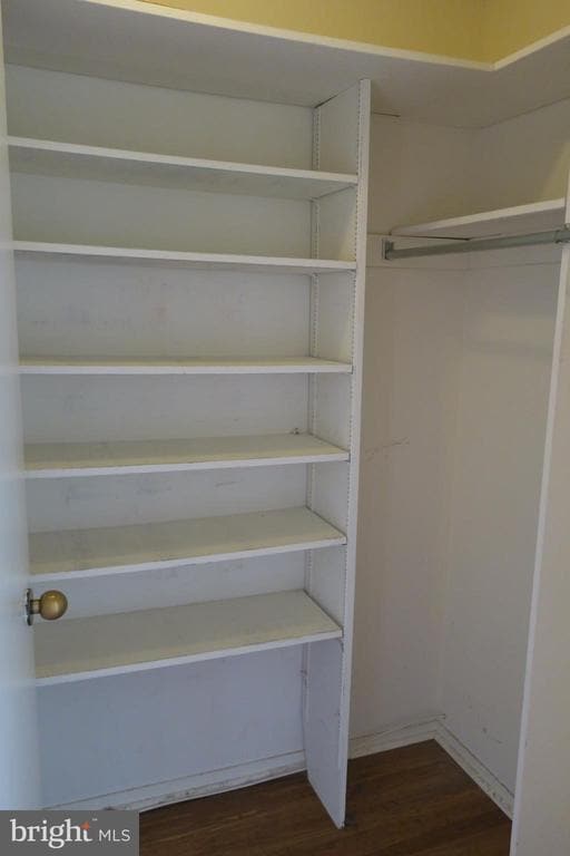 Photo - 2020 Walnut St Unidad 18K