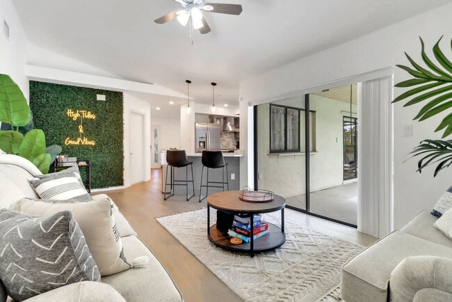 Building Photo - 1514 Forest Lakes Blvd Rental