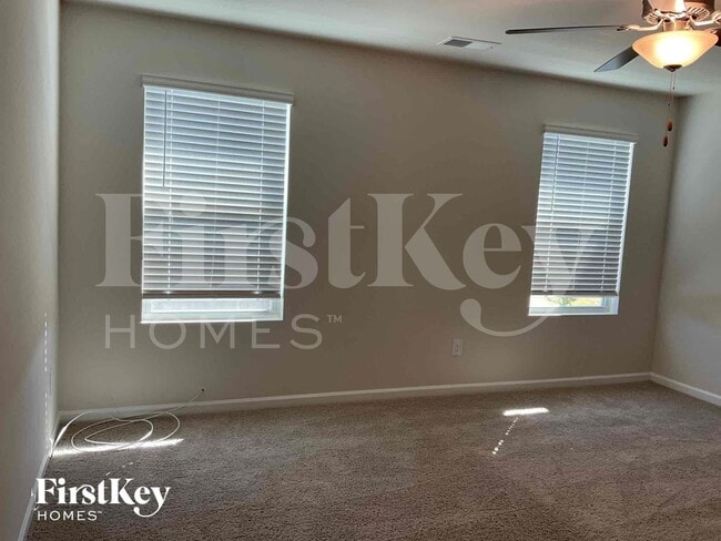 Photo - 10743 Rivergate Dr NW