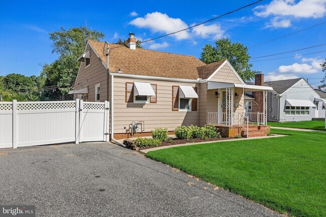 505 Hazel Ave