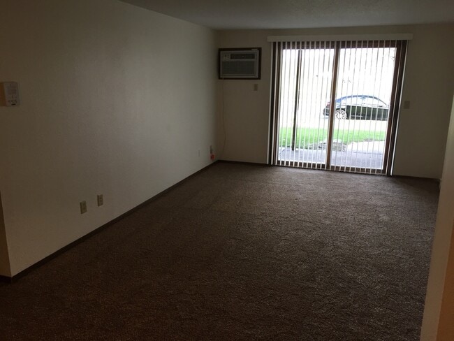 Photo - Two Bedroom/Two Bathroom w/Balcony & Garage Unit WW-4