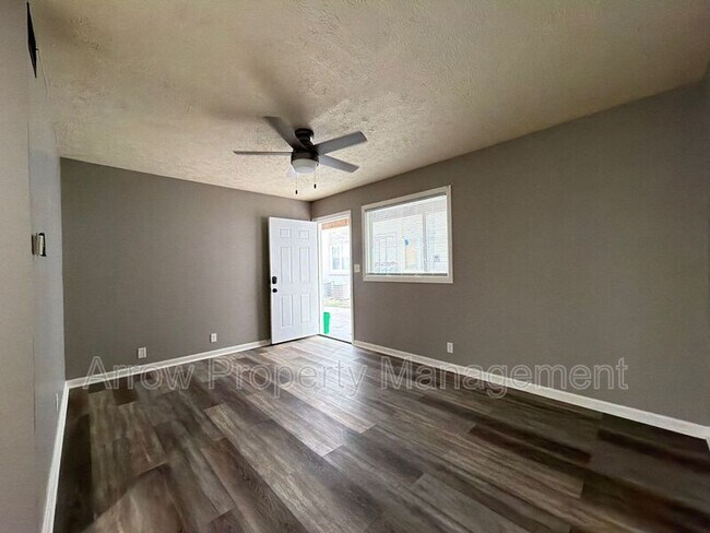 Photo - 2110 J St Unidad 2