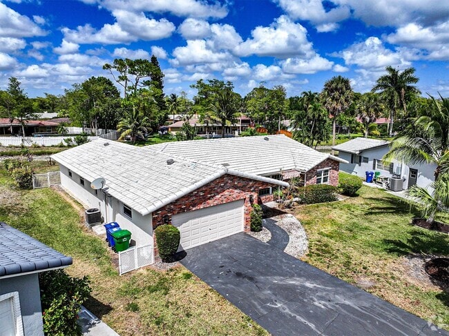 Building Photo - 1329 NW 84th Dr Rental