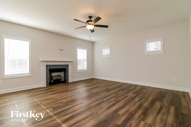 Photo - 265 Creek Crossing Dr