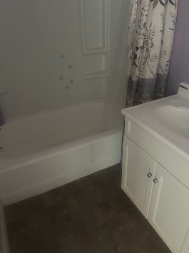 Photo - 411 Stafford St