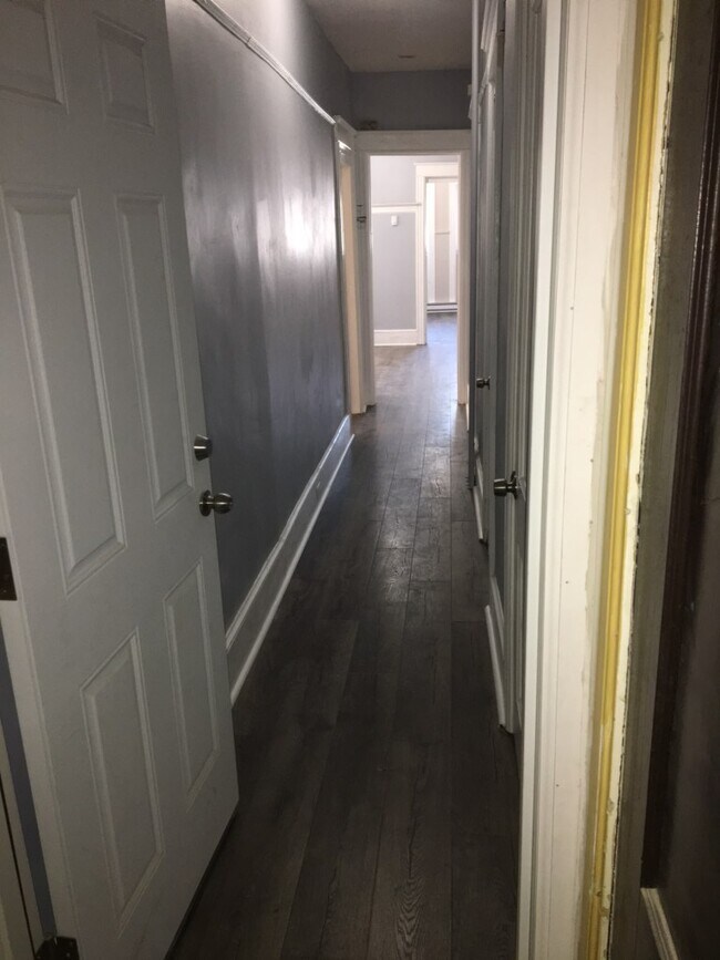 Hall entrance - 641 Main St Unit 7
