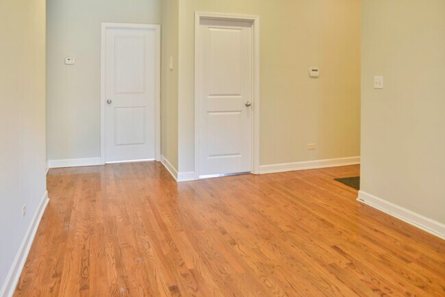 Photo - 855 Cornelia W Ave Unit 1e