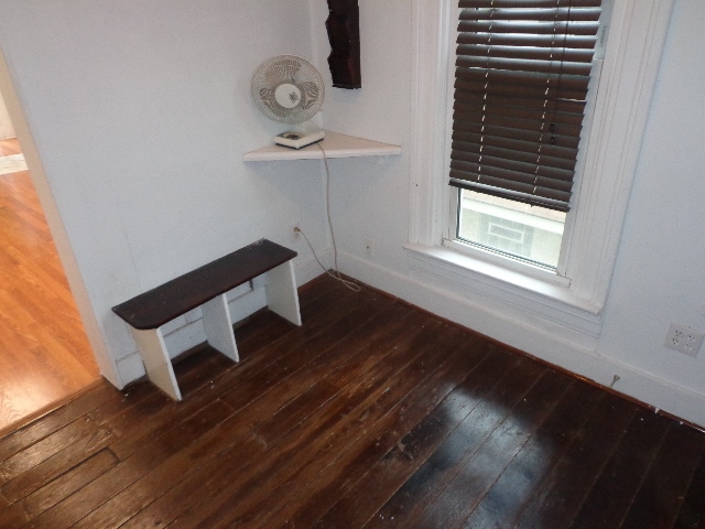 Fotografía del edificio - 72 McMillen Ave Unidad B