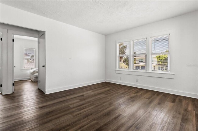 Photo - 604 Braddock Ave