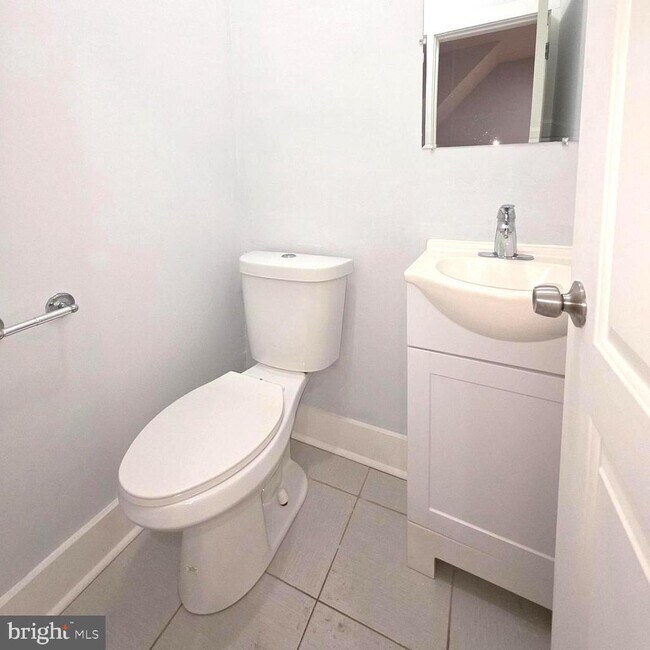 Photo - 5515 Catharine St