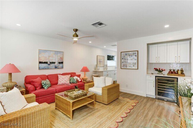 Photo - 1793 Smugglers Cove