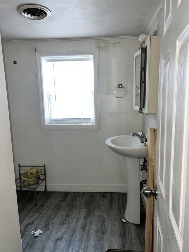 Photo - 1524 N Summit Ave