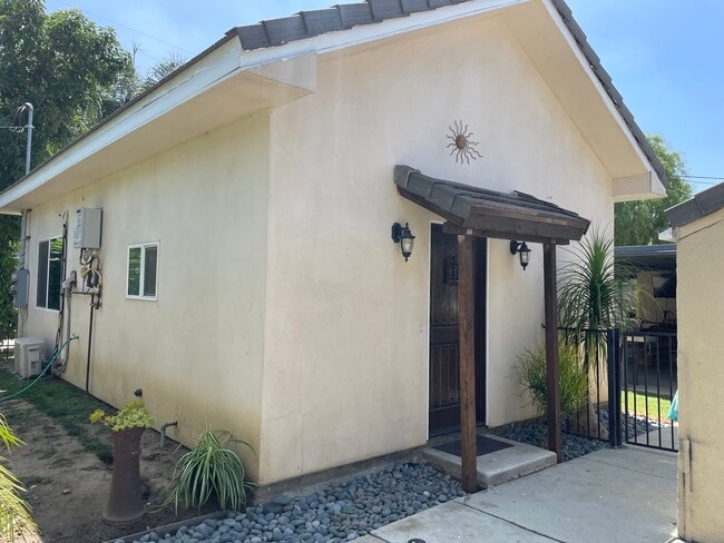 Building Photo - 8334 Quartz Ave Rental