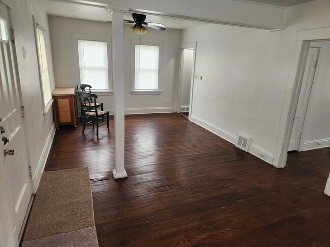 Photo - 4648 W 149th St