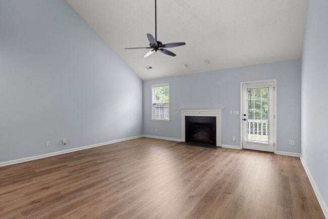 Photo - Spacious House in Hadley Park