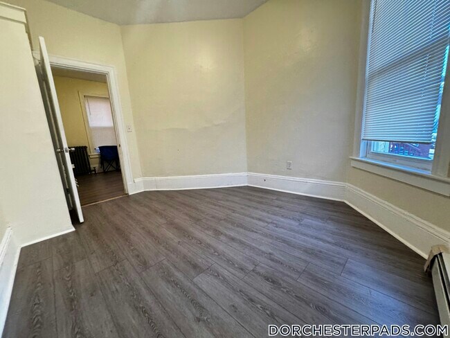 Photo - 81 Ruthven St Unidad 1