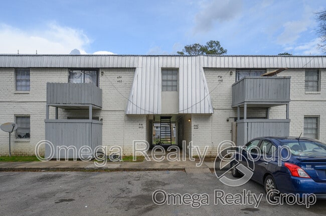 Building Photo - 425 Oakwood Ave Unit Apt 454