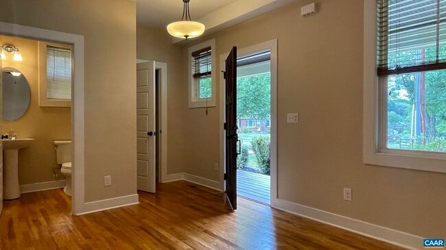 Photo - 200 Harris Rd