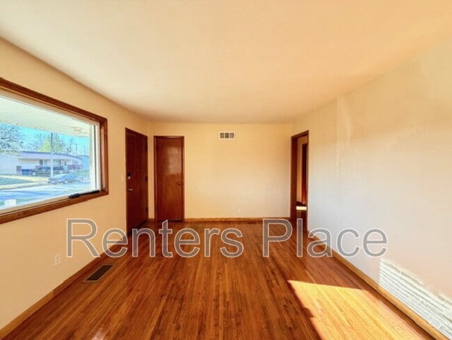 Photo - 4920 S Maybelle Ave