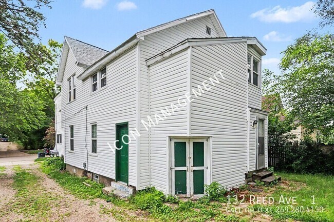 Photo - 132 Reed St Unit 1