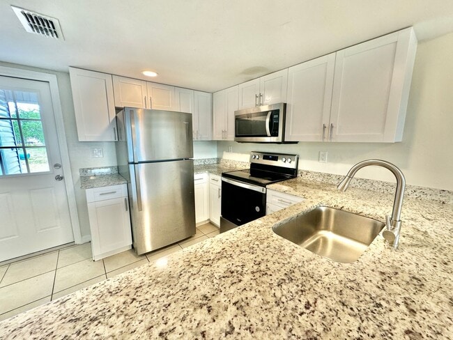 Photo - 1984 Sunshine Blvd Unit #A