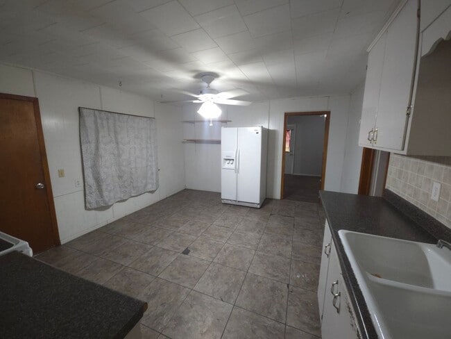 831 Grant Ave