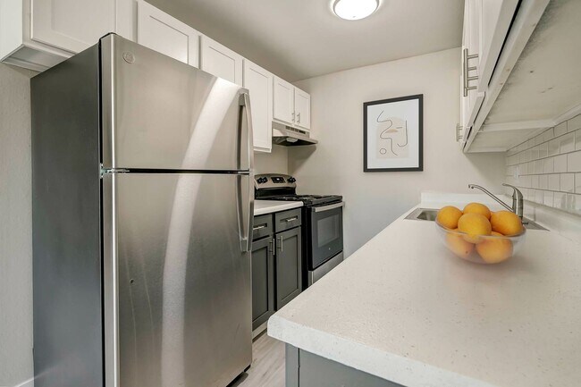Kalo Broadmoor Terrace Kitchen