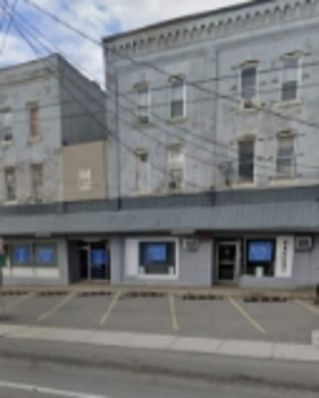 Building Photo - 984 Jefferson Ave Unit 17