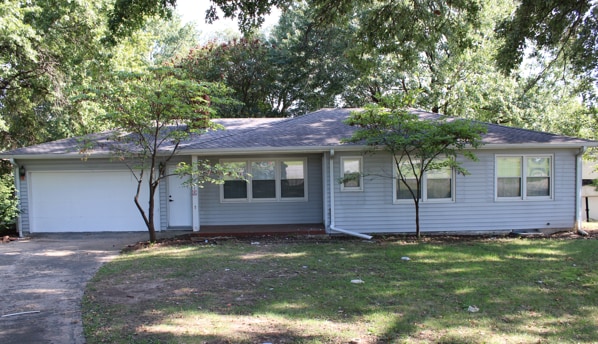 Building Photo - Spacious 5 Bedroom and 2 full bath home in...