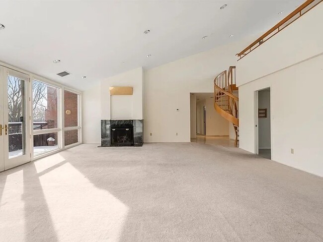 Photo - 241 Perkins St Unit D605