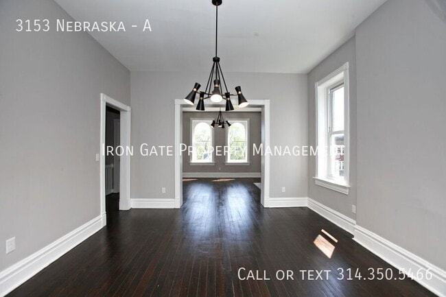 Building Photo - 3153 Nebraska-A Unit A