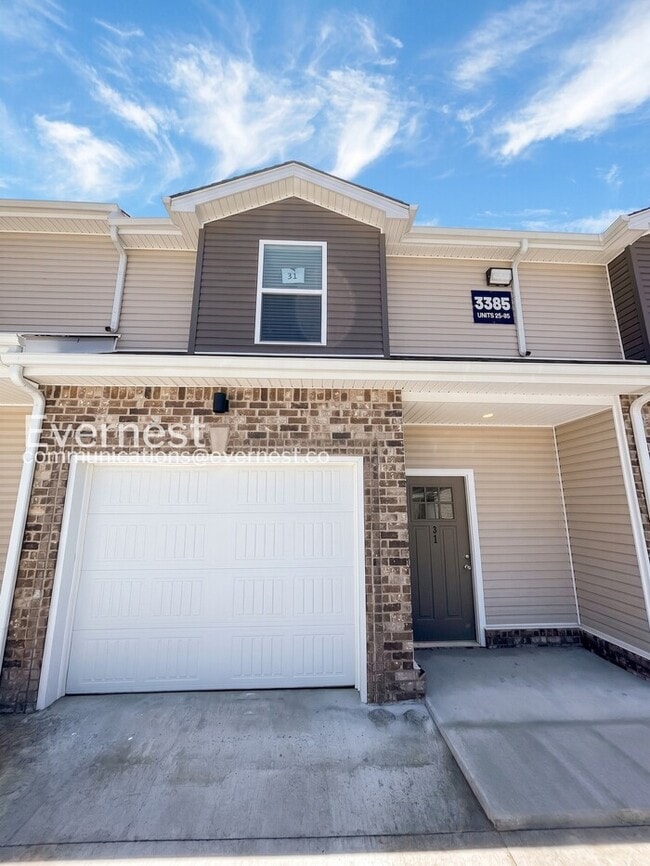 Building Photo - 3385 Polly Dr