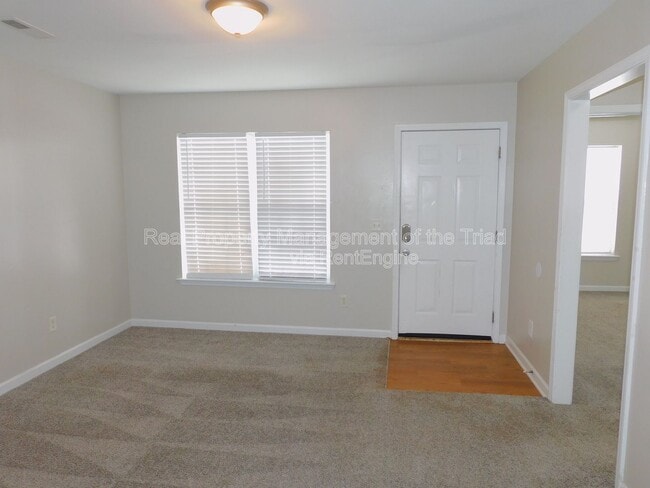 Photo - 3211 North O.Henry Boulevard