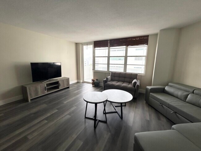 Photo - 3725 S Ocean Dr Unit 721