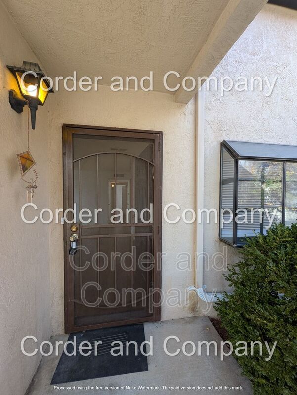 Photo - 6065 McKinney Dr NE