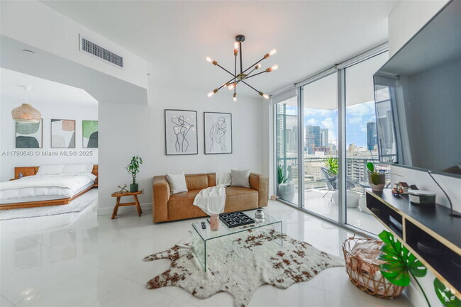 Building Photo - 350 S Miami Ave Rental