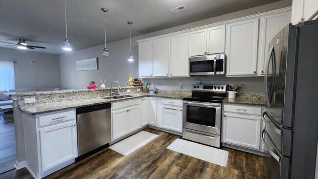 Photo - 200 Seasons Cir Unidad 303