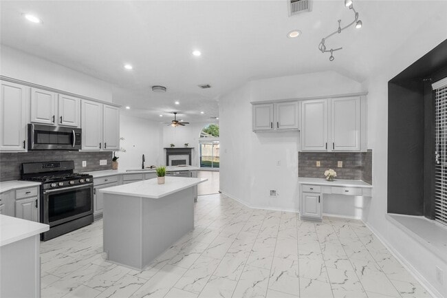 Building Photo - 11543 Valley Pike Ct