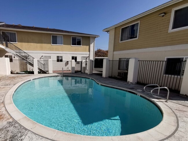 Photo - 2 bed 1.5 bath in Spring Valley