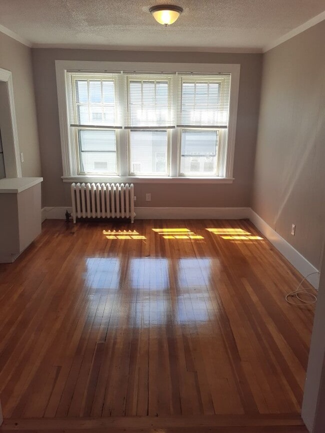 Building Photo - COURT SQUARE ASSOCIATES Unit 753