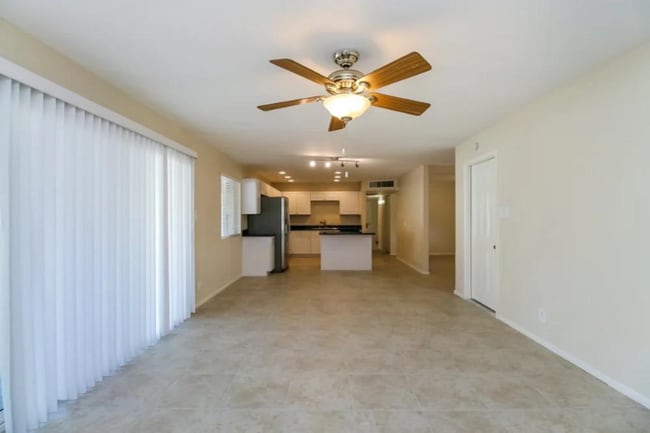 Building Photo - 7427 E Belleview St