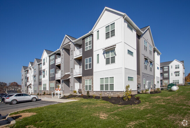 Creek Corner Apartments - Creek Corner Apartments